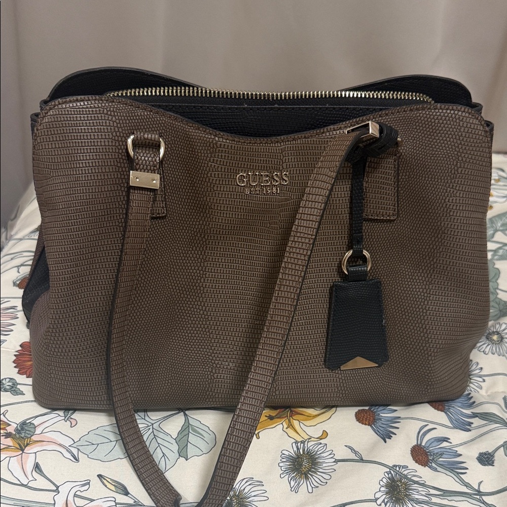 Guess bag